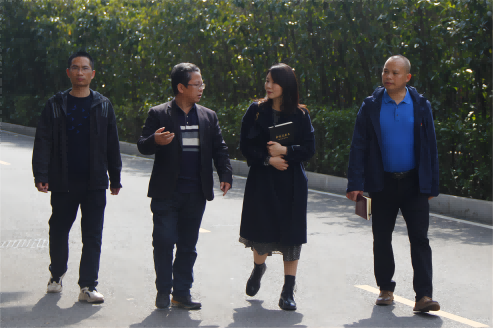 芦淞区董家塅片区管委会副主任曾超群一行来开云手机在线调研产教融合工作