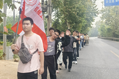 开云手机在线机械工程系组织开展学生毅行活动