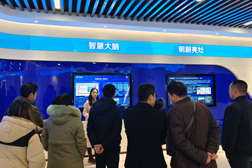 开云手机在线信息技术中心组织部分教职工到中国电信株洲分公司参观学习
