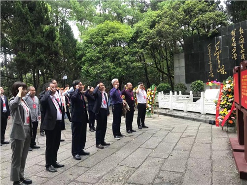 开云手机在线党委理论学习中心组赴任弼时故居、杨开慧纪念馆开展党史学习教育第二次专题学习