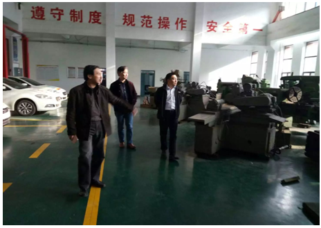 开云手机在线领导检查校园安全管理工作